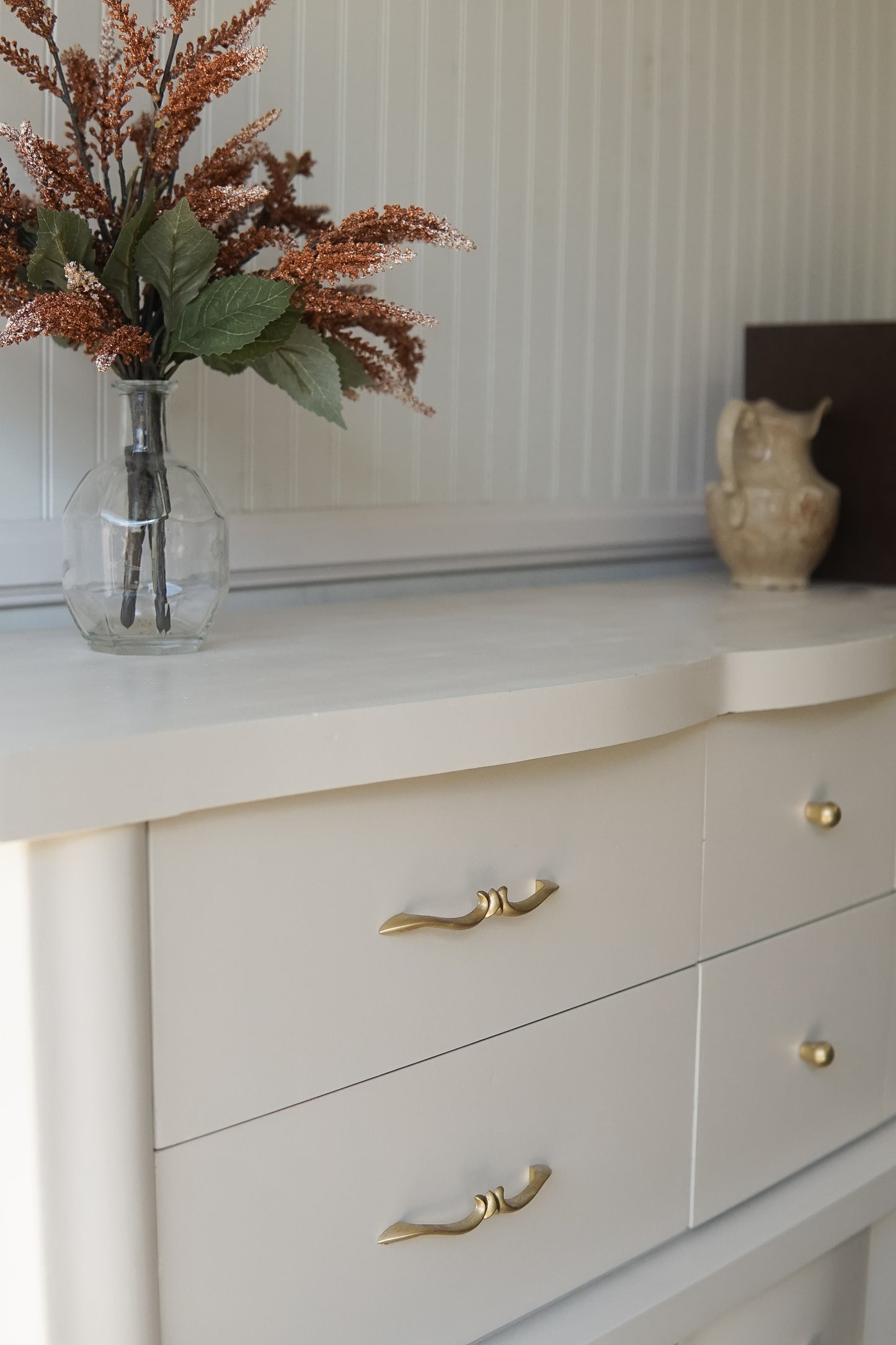 Mid-Century 9-drawer Dresser